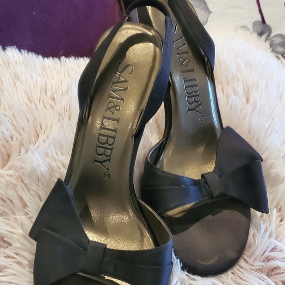 Women Shoes - Picture 5 of 5